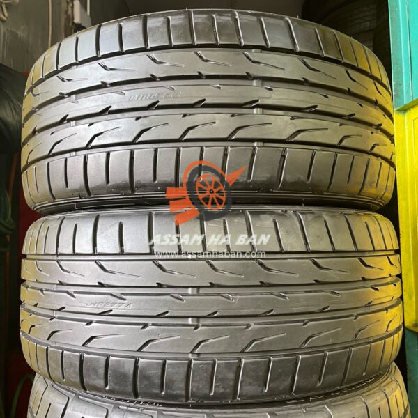 Ban 235/40 R18 Dunlop Direzza 2022 2biji