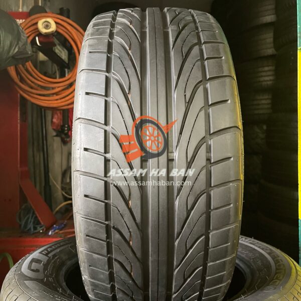 Ban 235/40 R18 Dunlop Direzza 2021 1biji